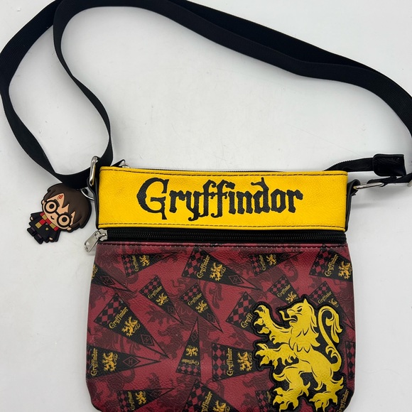 Loungefly Handbags - Loungefly Harry Potter Gryffindor Satchel Shoulder Crossbody Bag Purse